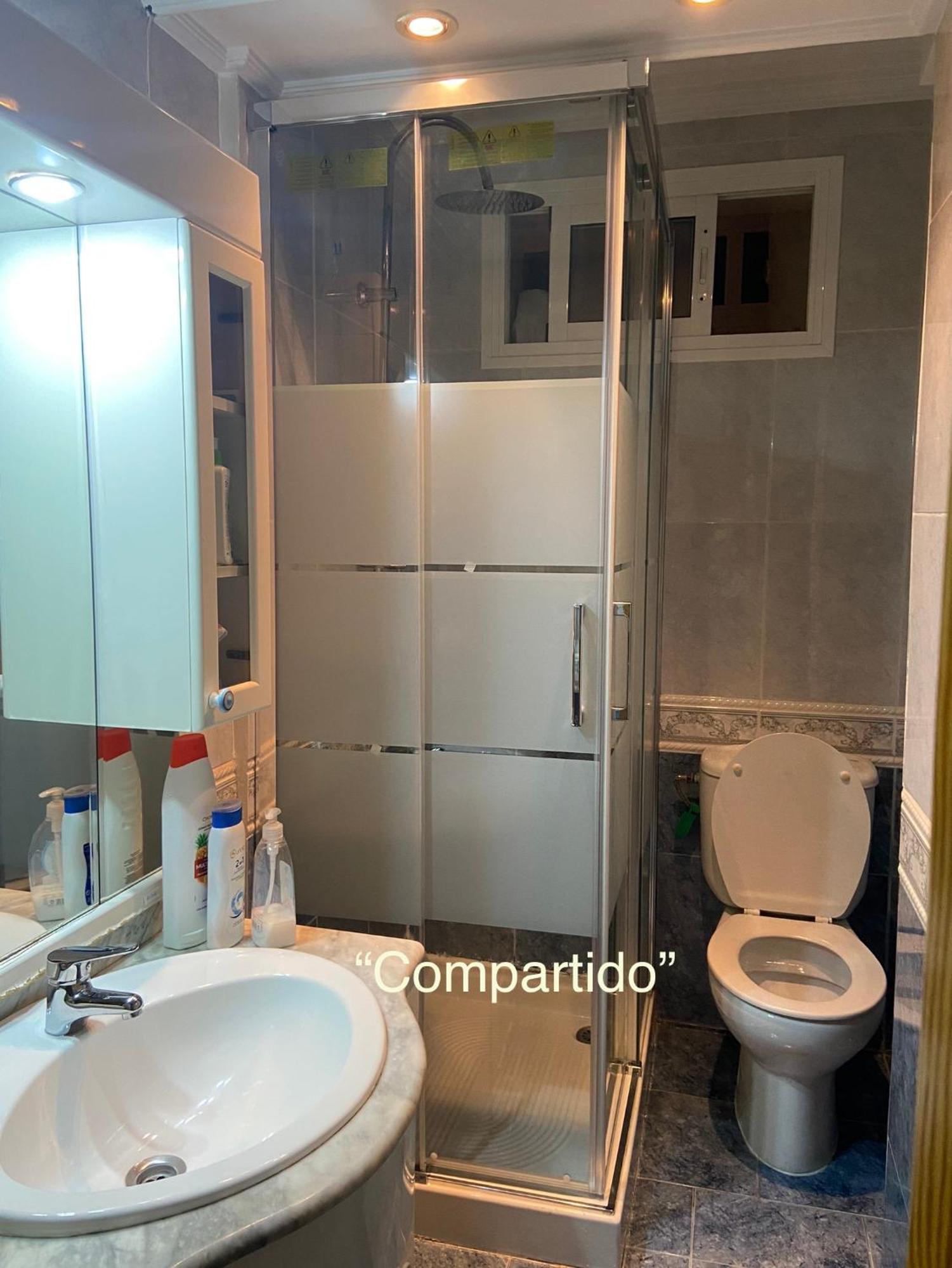 Habitacion Con Cama Matrimonial En Malaga Zewnętrze zdjęcie